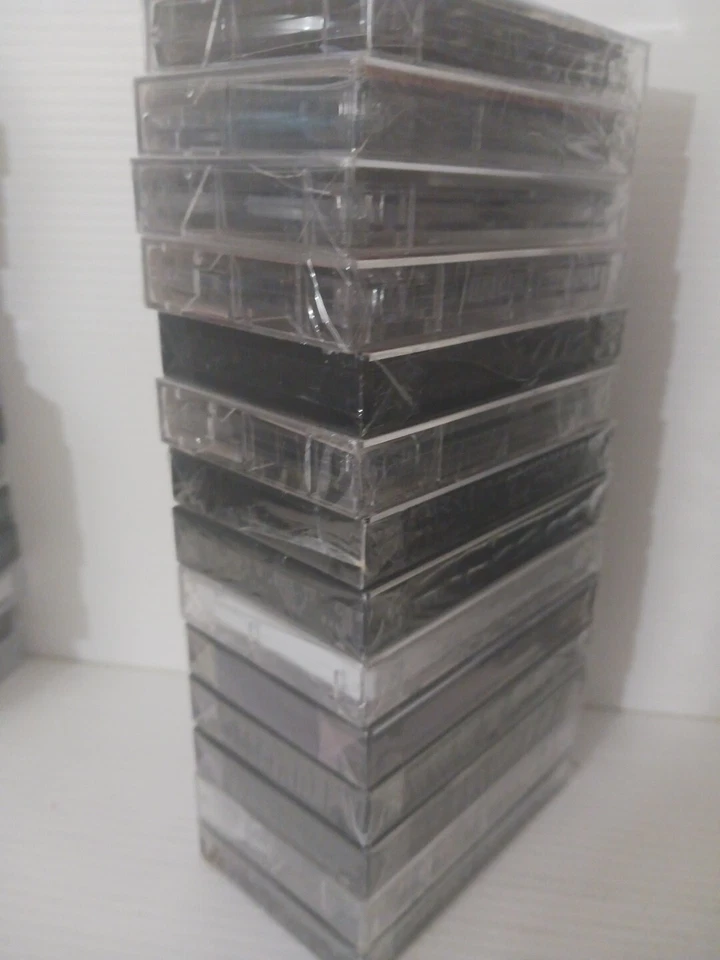 Cassettes Lot of 14 Pop Rock Country Cassette Tapes. Various Artists - Image 3 of 3