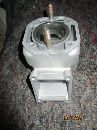 cylindre réalésage neuf en 56,50 mm pour HUSQVARNA 125 cc 1984 réf 1614515 - Photo 2/7