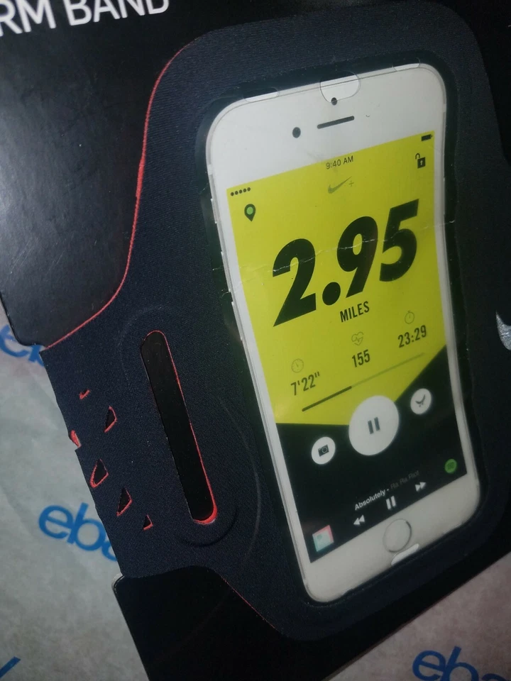 Brazalete ventilado para teléfono Nike para correr 129862 negro/naranja nuevo con etiquetas  Foto 3 de 3