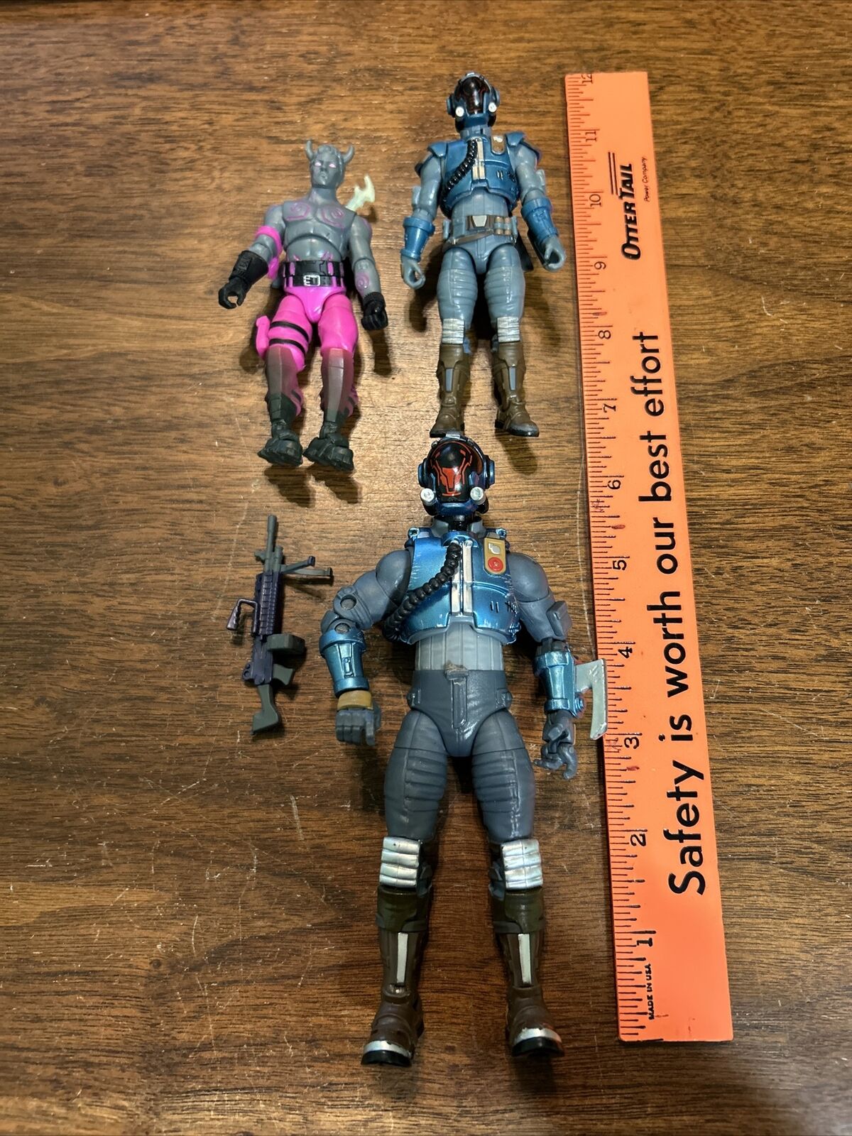 Lot of 3 Fortnite Action Figures - Fallen Love Ranger & The Visitor
