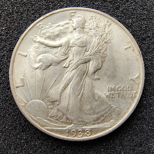 1938 Walking Liberty Half Dollar 50C - Philadelphia Mint - 90% Silver - AU Cond.