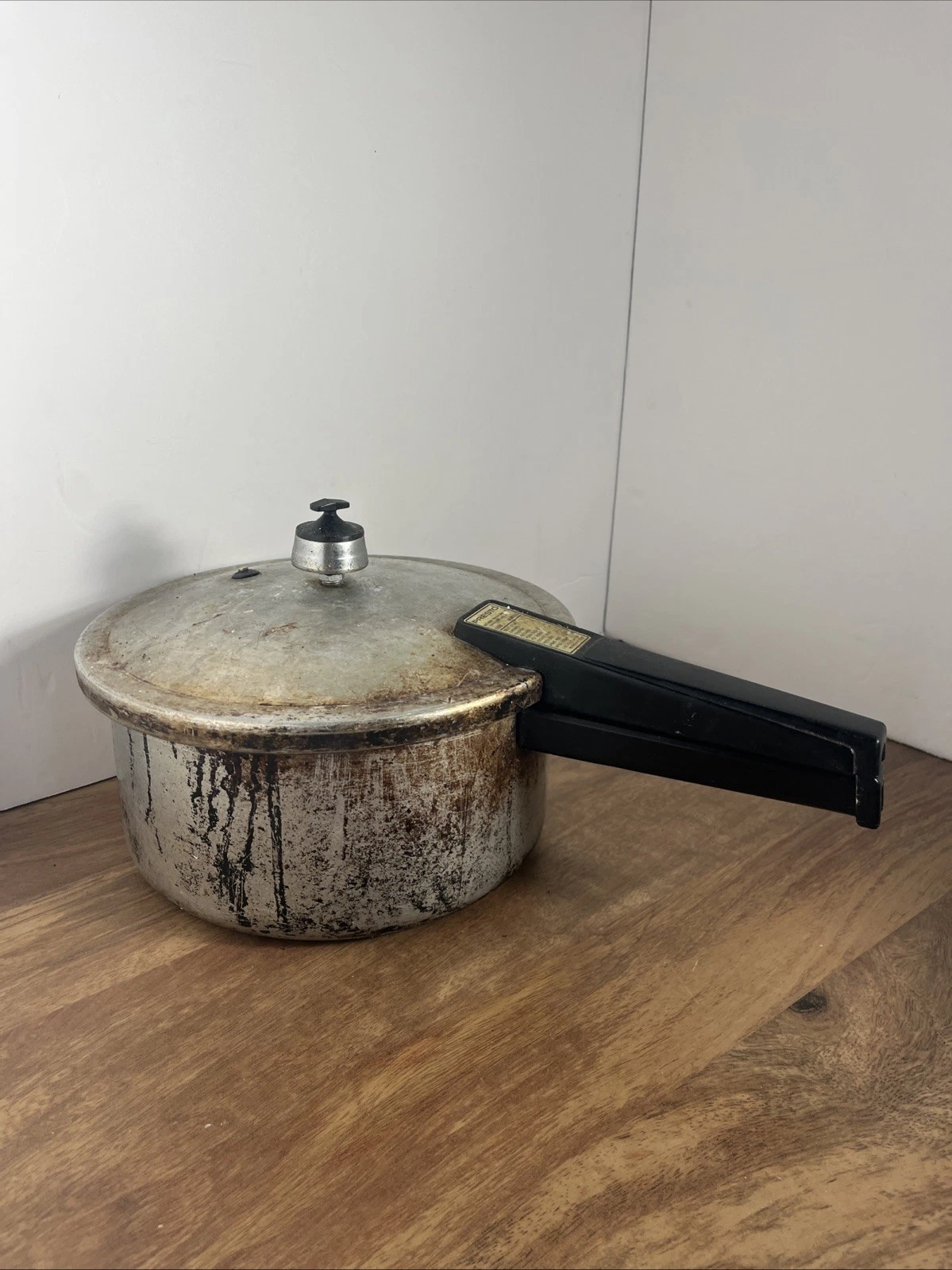 Vintage PRESTO Stainless Steel 4qt. Pressure Cooker Model A403A