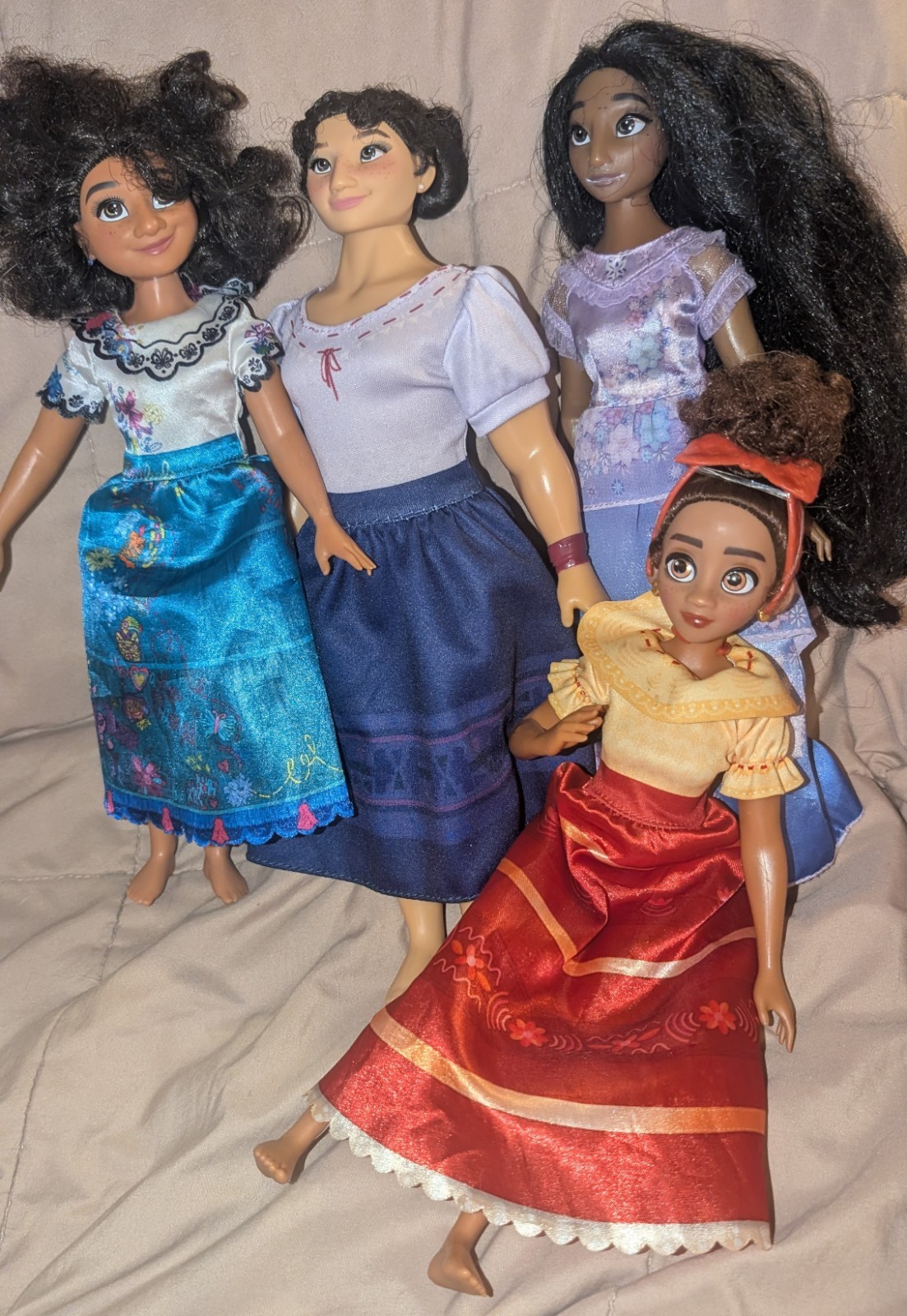 Disney Encanto Mirabel  Isabella Louisa Dolores