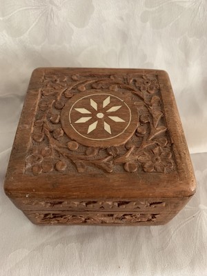 Vintage Small Wooden Box Jewelry Trinket Hand Carved Wood Inlay" India" Vintage Small Wooden Box Jewelry Trinket Hand Carved Wood Inlay" India"