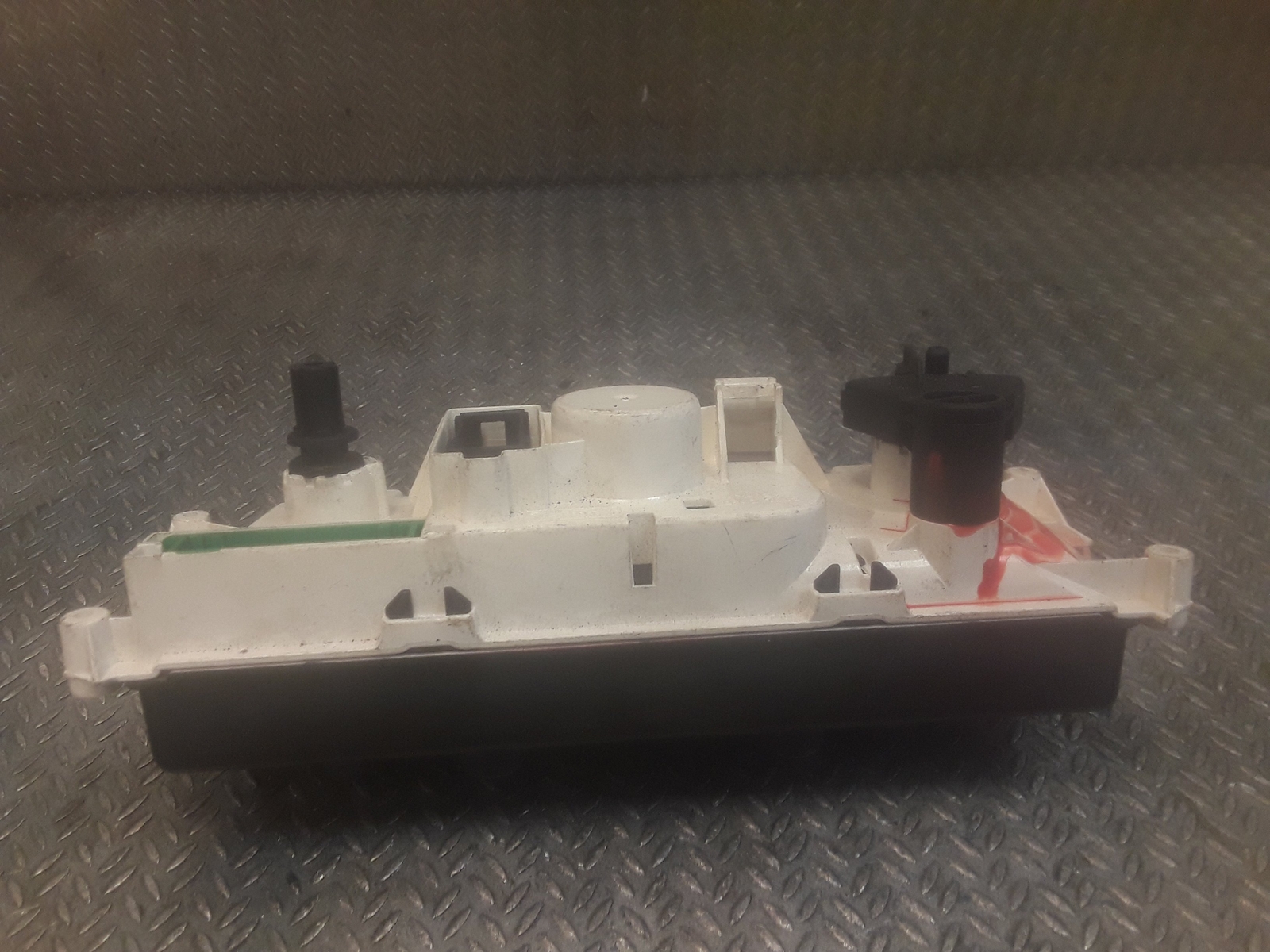 Picture 3 of 4