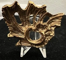 WOW! WHAT IS THIS BROOCH? 1.7 OUNCE GOLD TONED LEAF? SHELL CROSS SECTION? J101