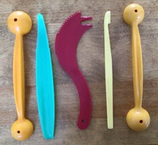 Lot Of 5 VTG TUPPERWARE Tools/Gadgets: Cutter-Citrus Peeler-Melon Ballers-More