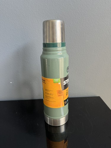 STANLEY Classic Vacuum THERMOS Bottle Large GREEN 1.1QT/1L - ONLY USED ONCE Read - Picture 2 of 7