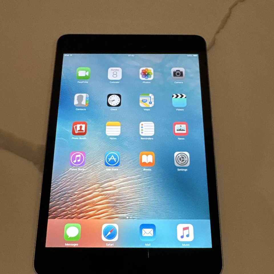 Apple iPad mini 1st Gen 16GB A1432 WiFi 7.9" Space Grey - - Image 4 of 4