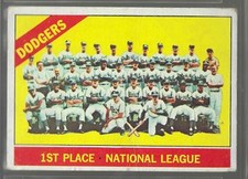 1966 Topps #238 Los Angeles Dodgers