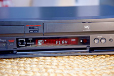 Sony RDR-VX450 - DVD & VCR Player & Recorder Combination with VCR to DVD Dubbing