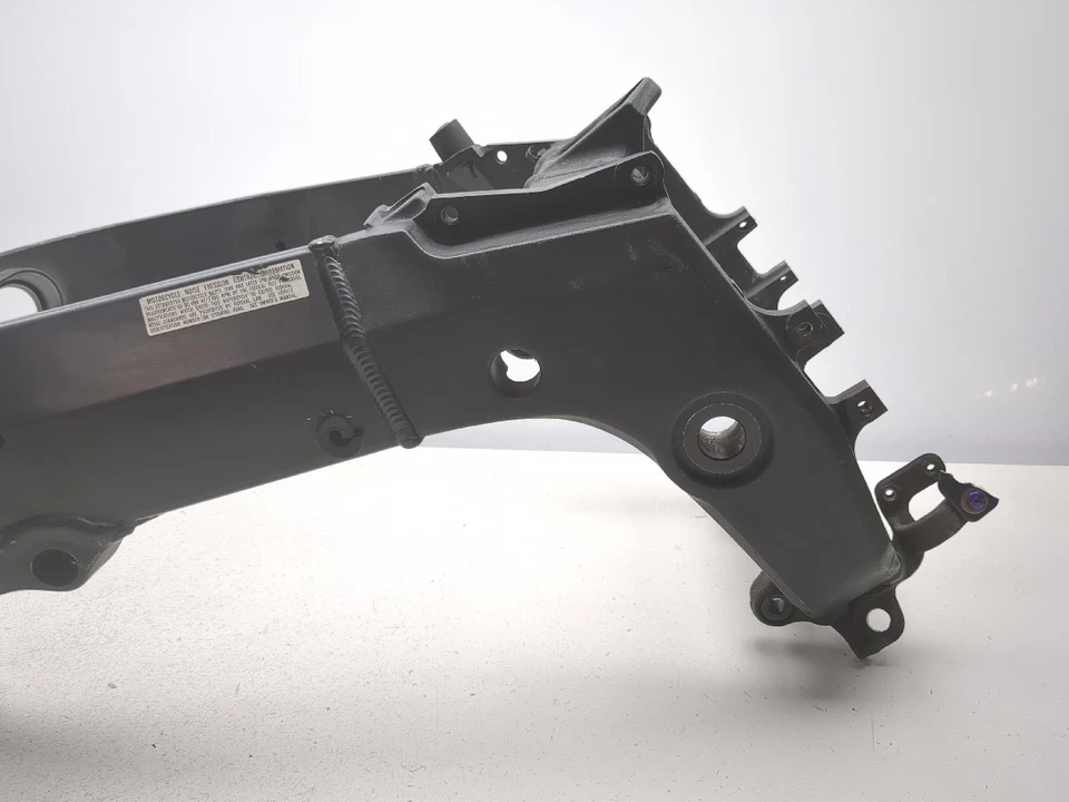 04 05 Suzuki GSXR 750 cuadro principal chasis recto SLVG Foto 2 de 4