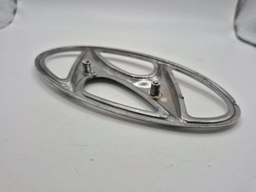 Hyundai Genuine Emblem Badge Logo 145mm Used OEM Part - Picture 6 of 8