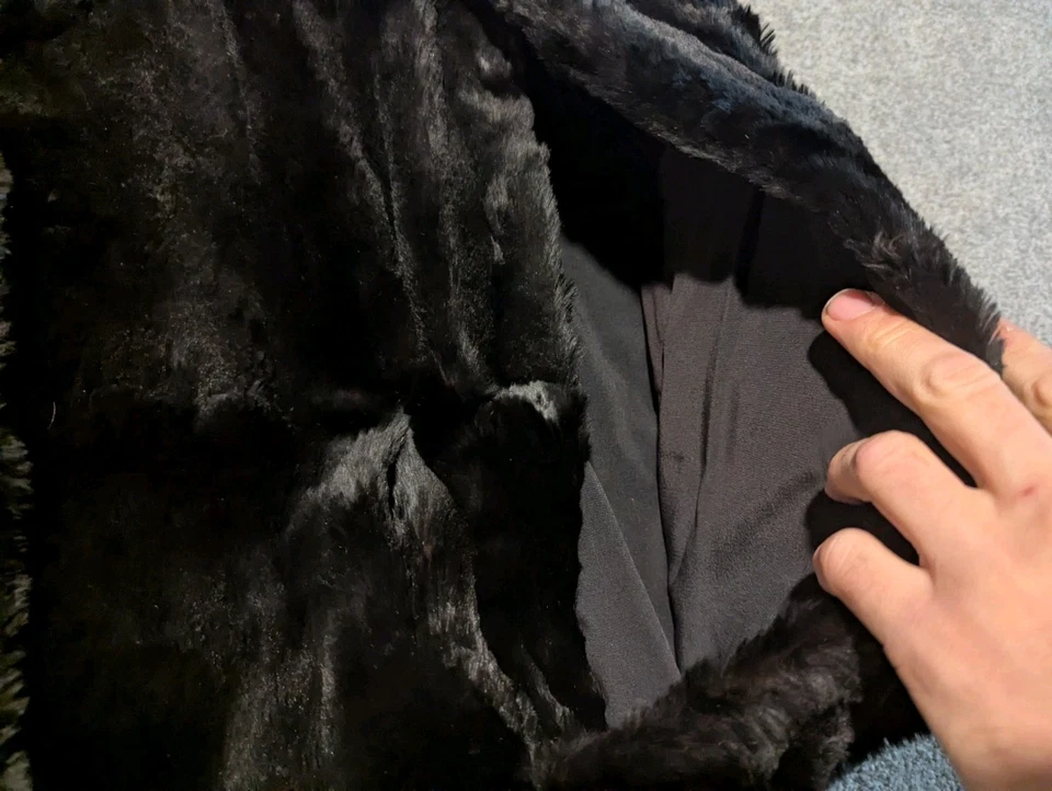 Vintage Rabbit Fur Cape Womens One Size Wrap Shawl Black Lined 60s 70s  - Image 4 of 4