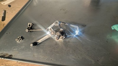 1989 Kawasaki ZX10B TOMCAT LEFT FOOT PEG SHIFTER REARSET BREACKET