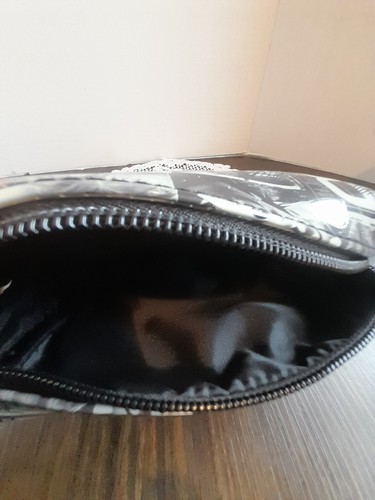 CATSEYE LONDON BLACK AND WHITE MAKEUP POUCH - Picture 5 of 6