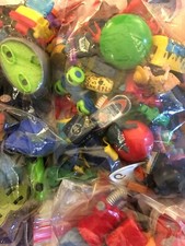LARGE LOT - FAST FOOD RESTAURANT KIDS MEAL TOYS MCDONALDS CARLS JR RUBYS ETC 70 