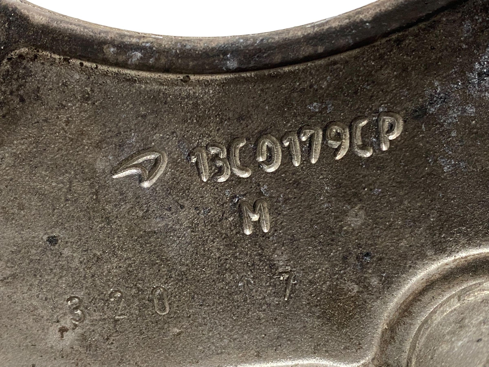 2015-2021 MCLAREN 570S RIGHT REAR SPINDLE KNUCKLE ONLY 13B1279CP.01 *FIRE DAMAGE