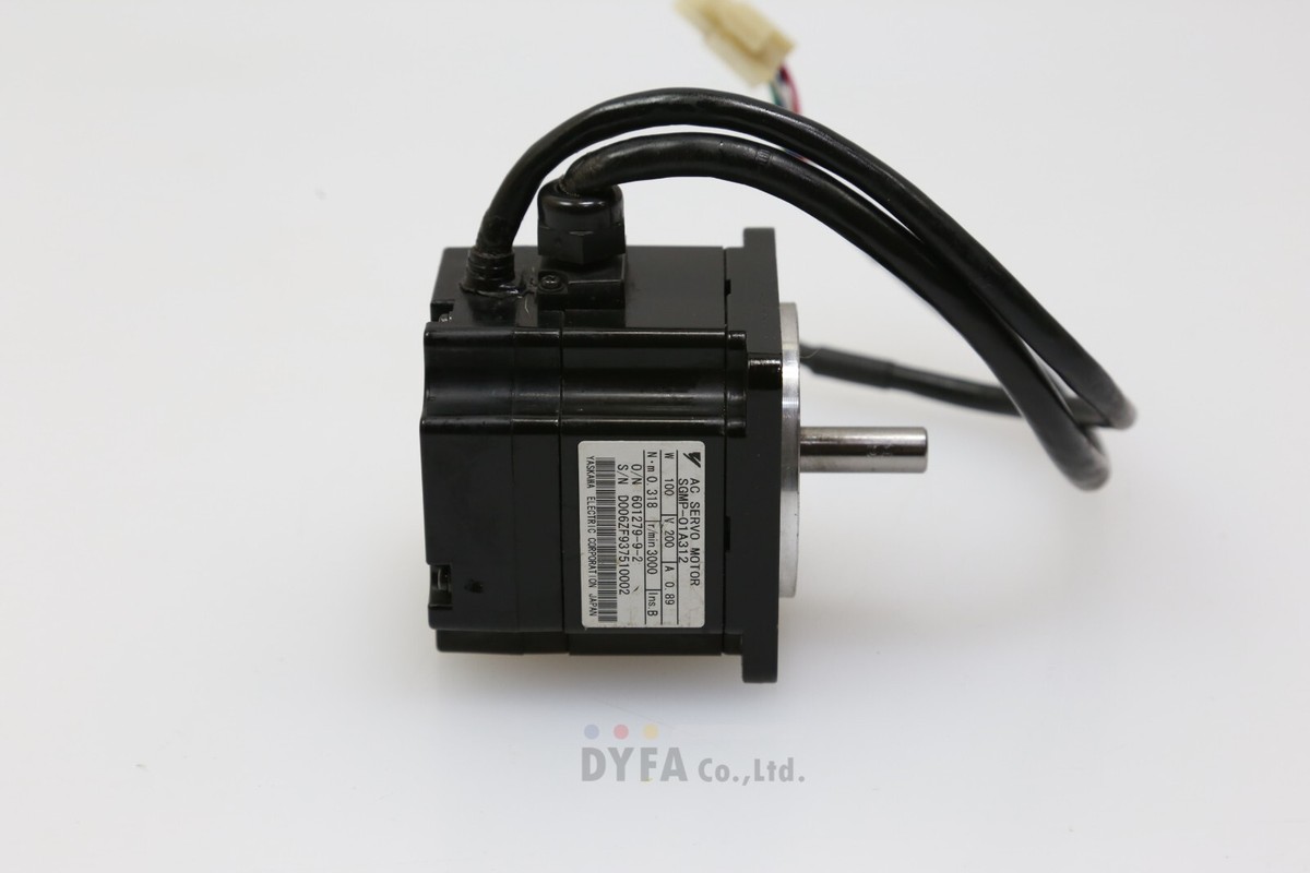 YASKAWA USED SGMP-01A312 AC SERVO MOTOR 100W rusted MOT-I YASKAWA USED SGMP-01A312 AC SERVO MOTOR 100W rusted MOT-I