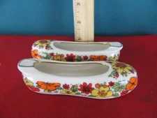 Two HAENG NAM Sa Snow Bone China Chopstick Rest? Ladies Ashtray? etc. Korea 1942