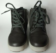 Gray Chukka Boots Boys Size 2 With Warm Lining Inside Lace Up