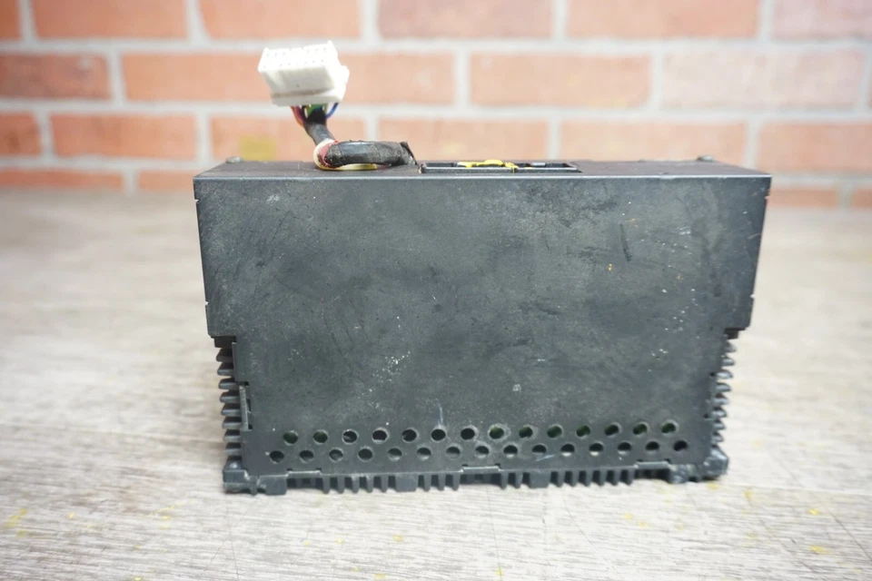 TOYOTA SUPRA 1986-1990 3,0 L AUDIO ESTÉREO SONIDO RADIO REPRODUCTOR AMPLIFICADOR OEM Foto 4 de 4