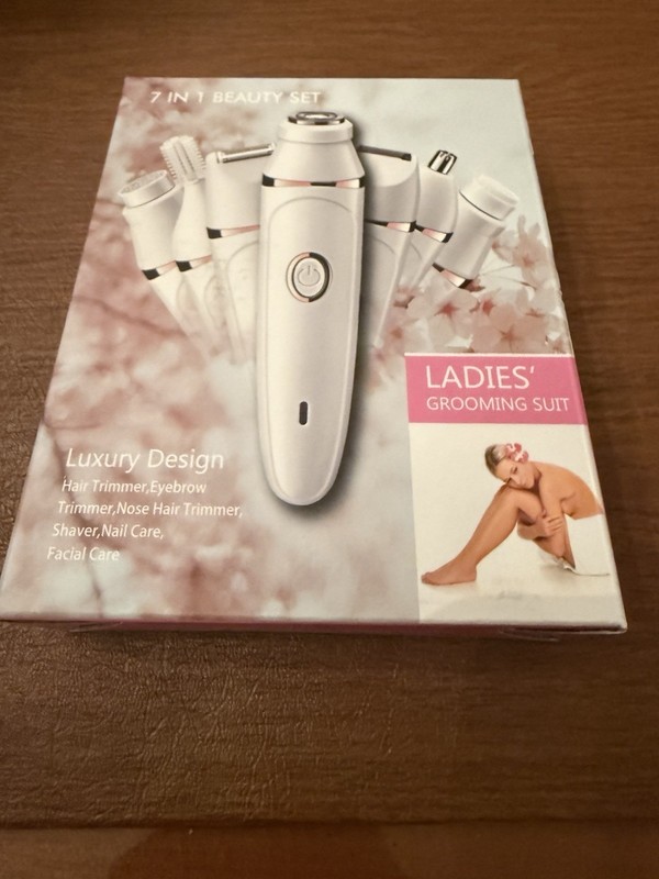 NIB Luxury design 7 In 1 beauty Ladies Grooming Suit /hair  Remover