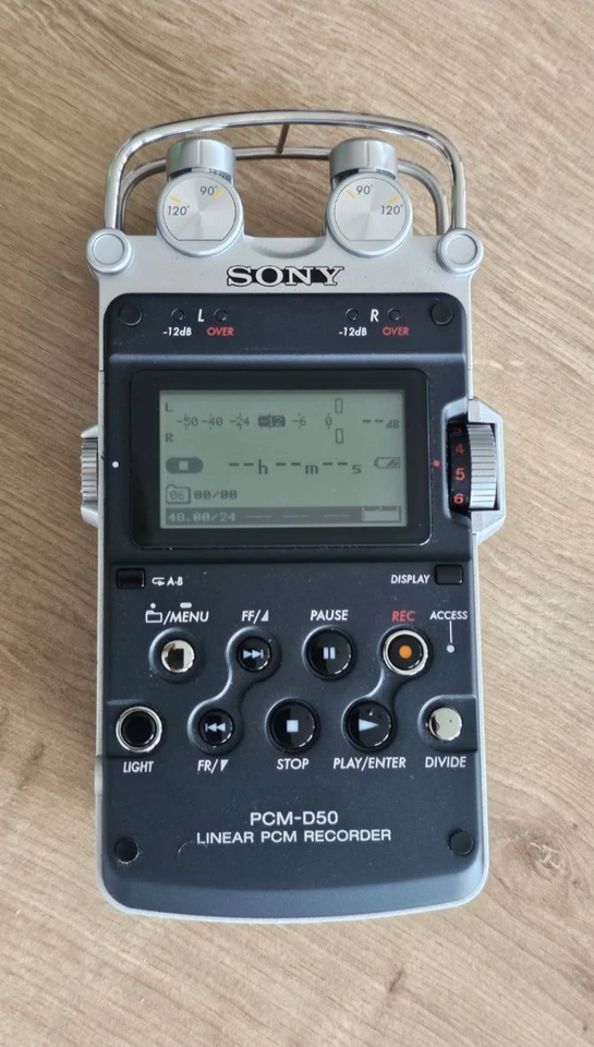 SONY PCM-D50 UK MODEL PRISTINE CONDITION - Image 4 of 4