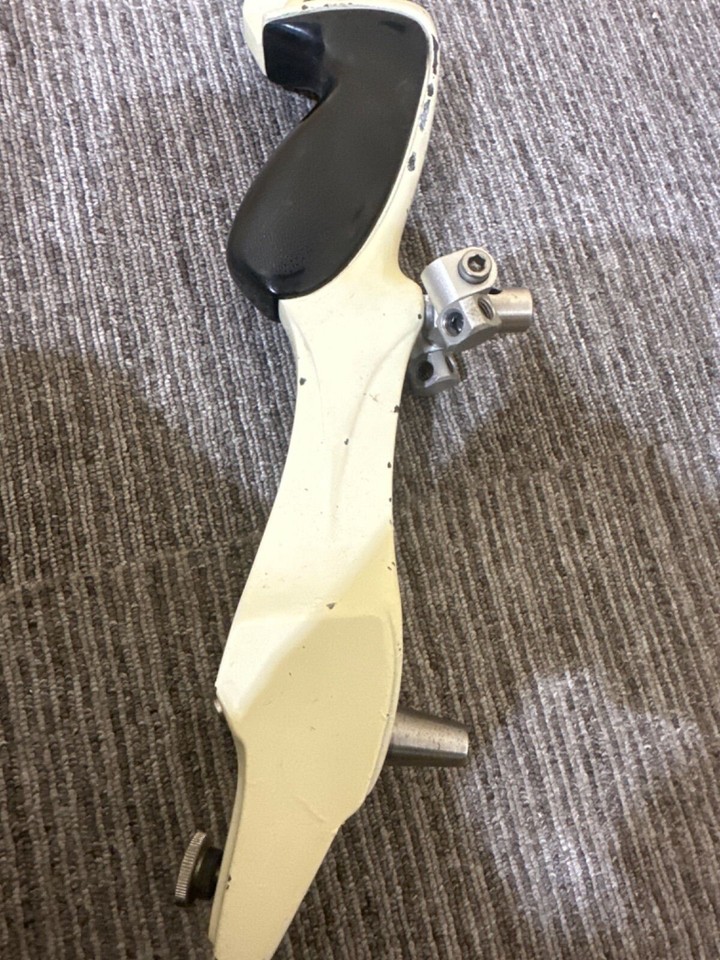 Hoyt TD3 Archery Handle Recurve Bow White eBay