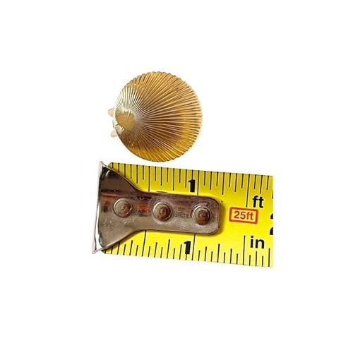 Vintage Christian Dior Women's Jewelry Gold-Tone Clam Seashell Clip-On Earrings - Picture 4 of 8