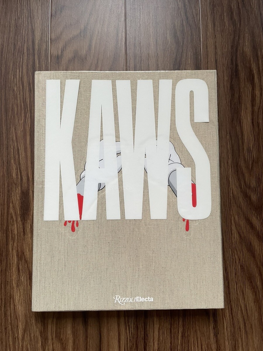 KAWS（Monica Ramírez‑Montagut著）　アートブック