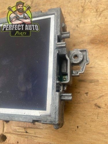 2010 - 2018 Mercedes CLS550 Navigation Information Display Screen 2129005000 OEM - Picture 3 of 5
