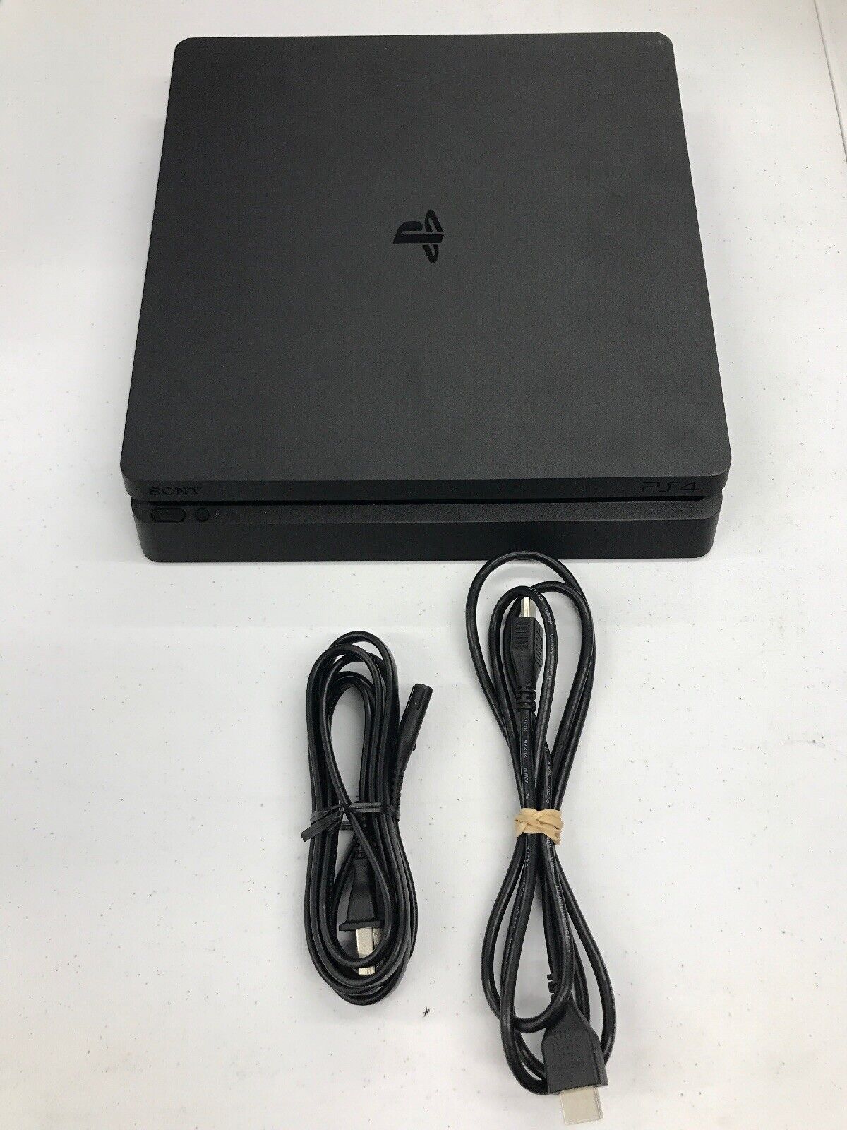 Sony PlayStation 4 PS4 mince 1 To noir de jais console - cordon  d'alimentation 