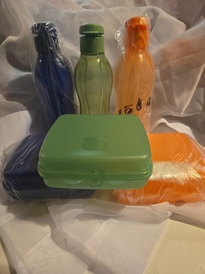 Tupperware 3 Small Water Bottles 500 Ml & 3 Sandwich Keepers