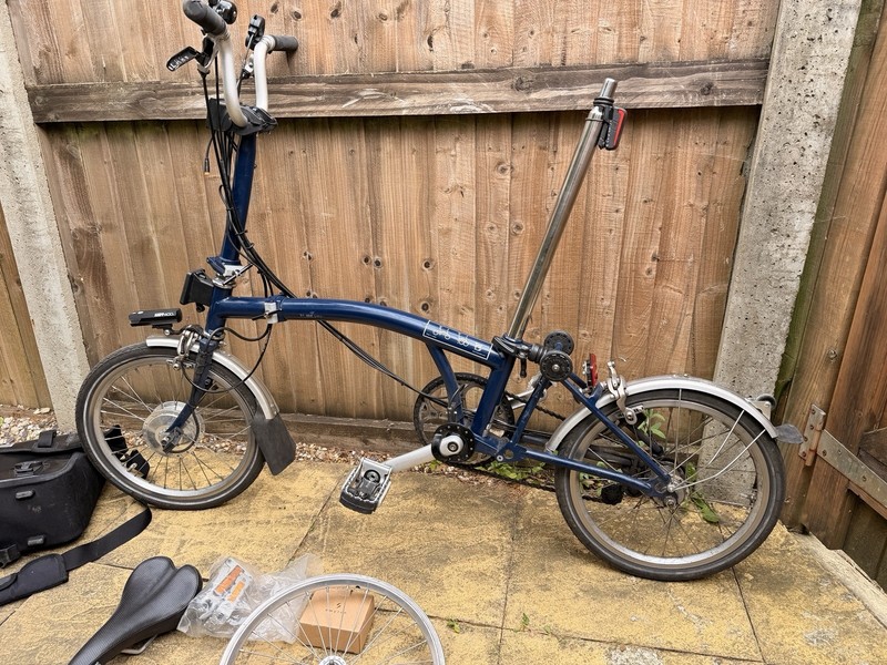 Brompton Folding Bike 6-Speed Tempest blue Swytch Kit extras