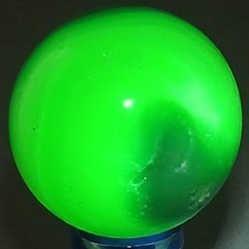 Vintage Akro UV-Reactive Limeade Corkscrew Marble .98 Inches Good Condition
