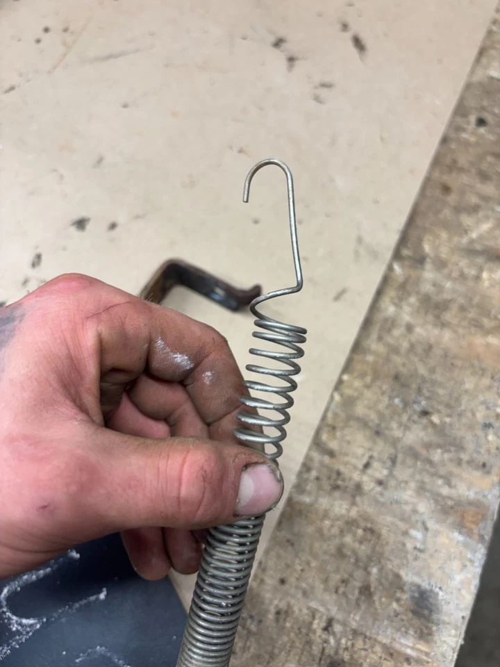 Ford F100 F150 F250 1967 1974 1979 embrague horquilla guardián resorte de retorno usado barra Z Foto 4 de 4