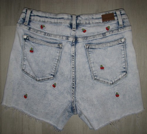 Judy Blue Cherry Embroidered High Rise Jean Shorts Women's Large Acid Blue - 第 2/3 張圖片