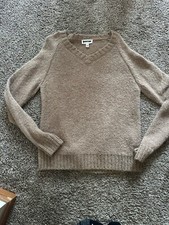 Pacas Sweater Size medium V-Neck
