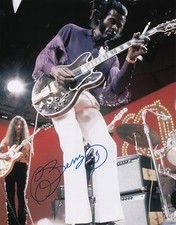 Chuck Berry signed autographed 11x14 w/PROOF of Years at 