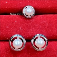 Vintage Silver Round White