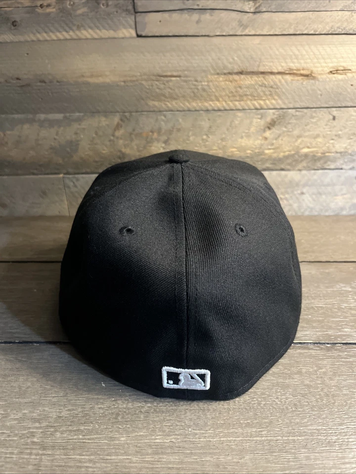 New Era Atlanta Braves 59FIFTY Fitted Hat Cap Black / White Size 7 1/2 - Image 3 of 4