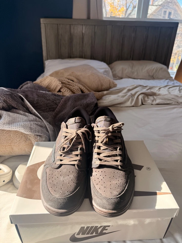 Jordan 1 baixo OG SP Travis Scott veludo marrom tamanho 12 - Imagem 2 de 4