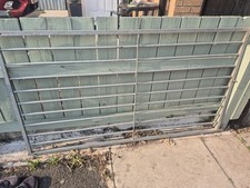 Galvanised Dog Run Panels - 8cm gaps