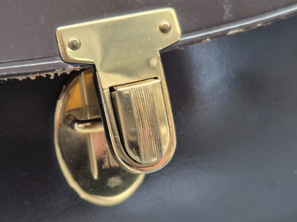 Carl Zeiss Dialyt Fernglas 8x30 B schwarz mit Lederriemen und Ledertasche - Bild 3 von 4