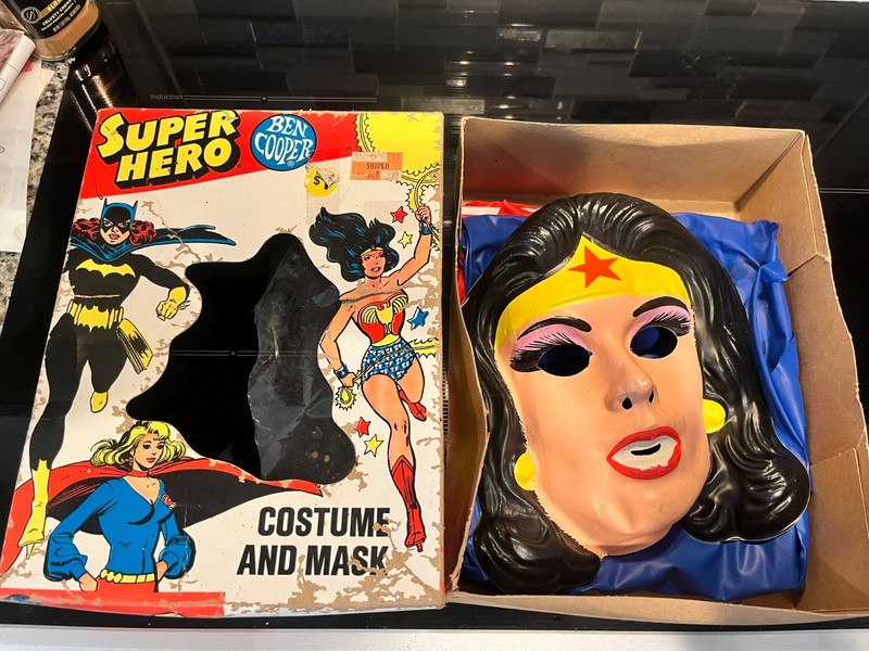 1976 Ben Cooper Wonder WomanCostume DC Comics Halloween Kids Size Small 4-6