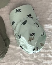 H & M Baumwollcap für Kleinkind Gr. 74 - 80 mint Safari Dino 
