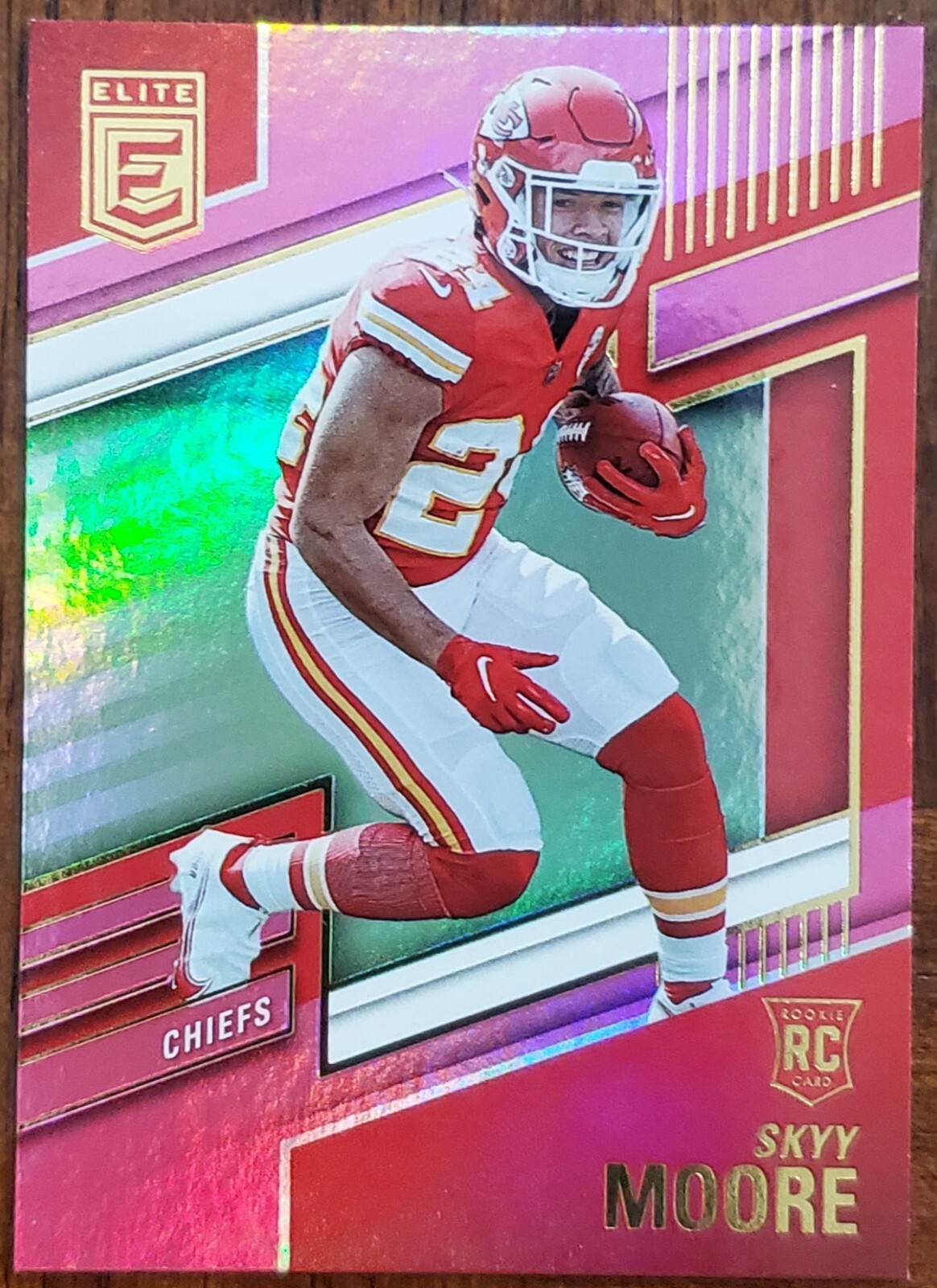 2022 DONRUSS ELITE SKYY MOORE KANSAS CITY CHIEFS PINK PARALLEL RC CARD #156 MT