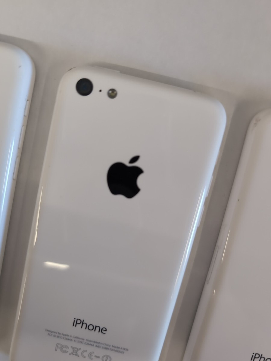 Lot 3 - Apple iPhone 5c -2x 8 GB 1x 28 GB - White (Sprint) Clean