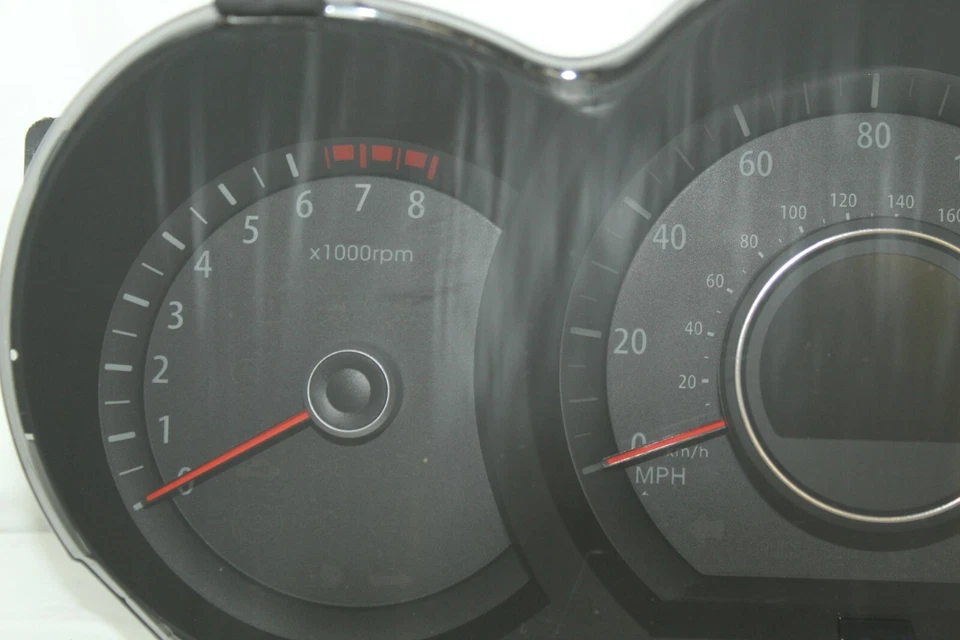 Cuadro de instrumentos velocímetro indicadores del panel de instrumentos Kia Optima 2011 74.157 millas Foto 3 de 4